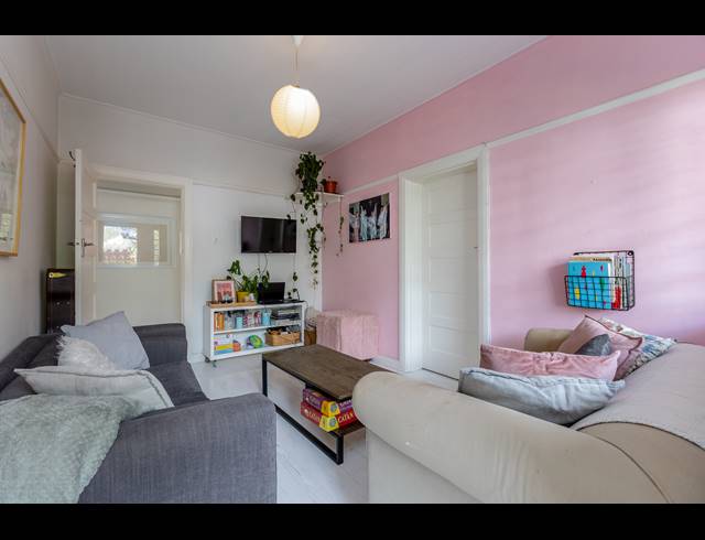 3 BEDROOM APARTMENT RENTED IN VREDEHOEK